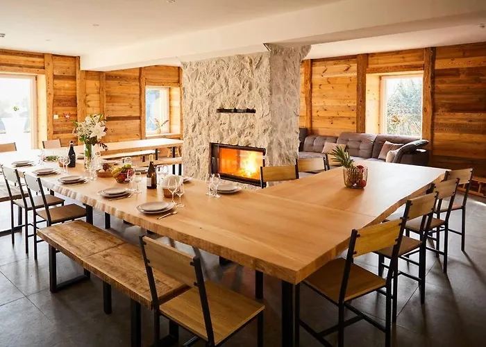 La Forgerie Piscine Jacuzzi Cinema La Forge